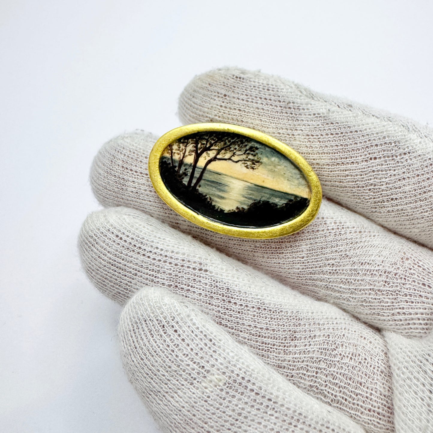 Christina Goodman. Pre-owned Miniature Painting Brooch