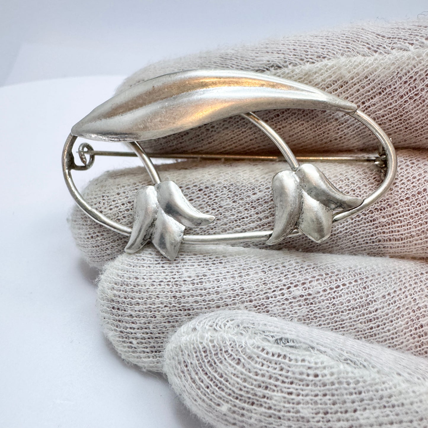 Herbert Andersson, Sweden 1945. Vintage Solid Silver Flower Brooch.