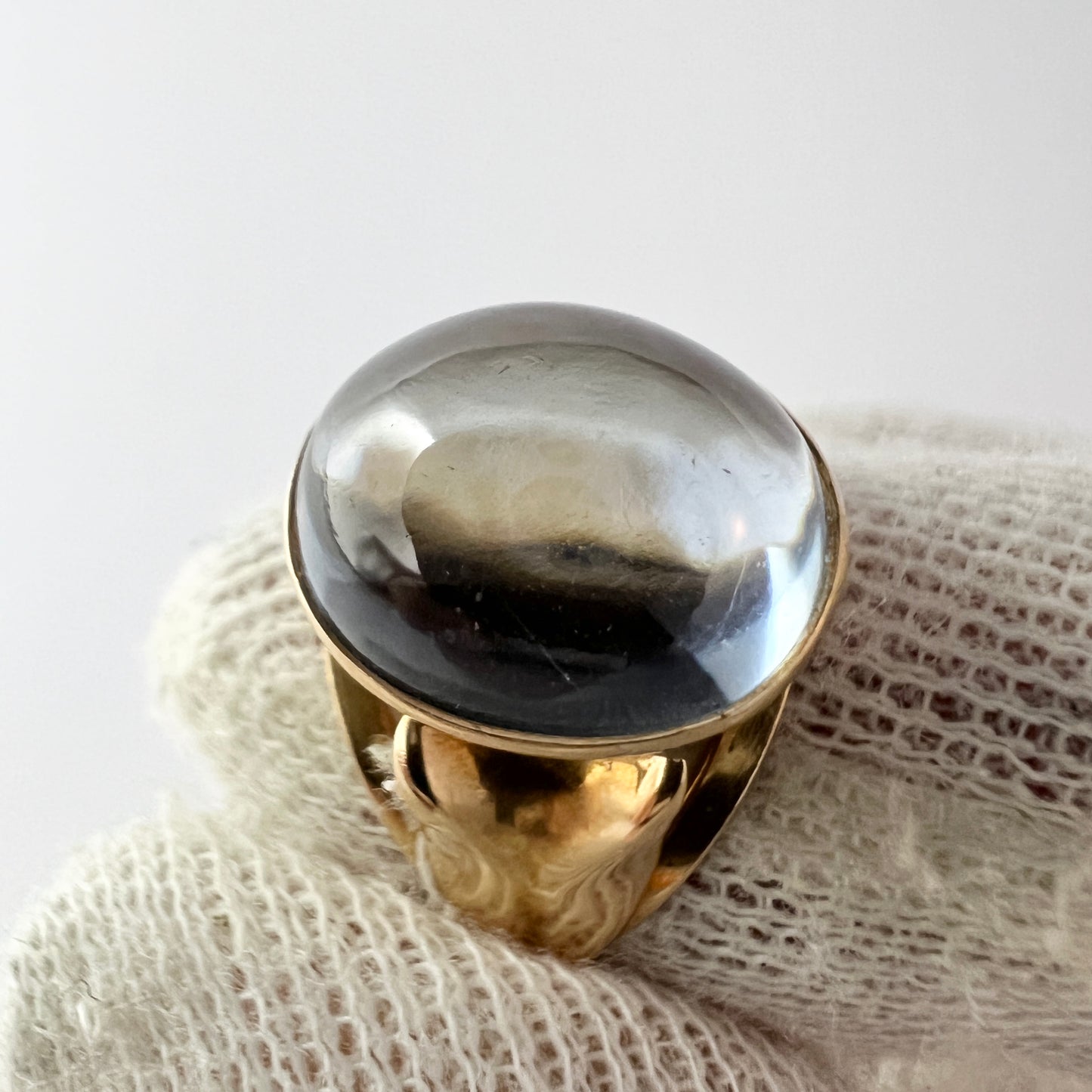 Osmo Nummila, Finland 1959. Vintage 14k Gold Synthetic Spinel Ring