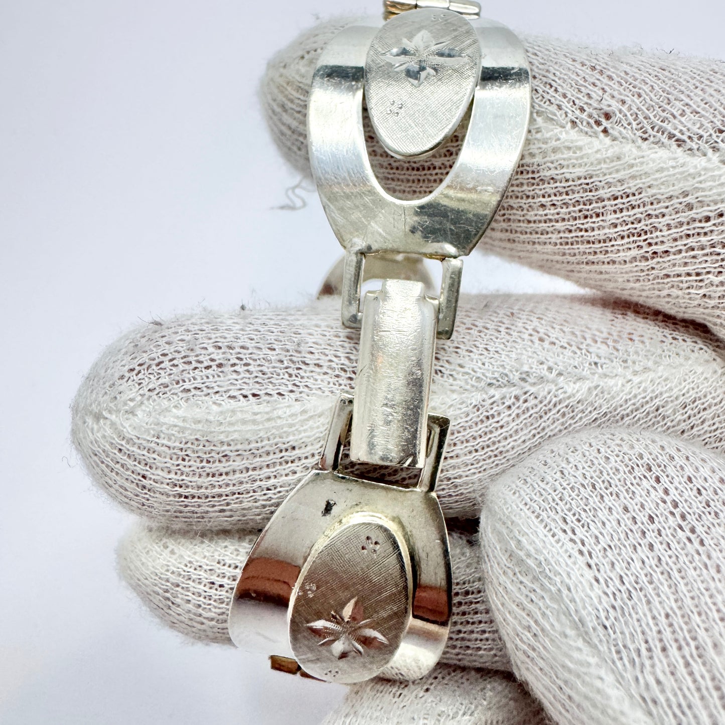 Vintage ca 1960 Solid Silver Bracelet.