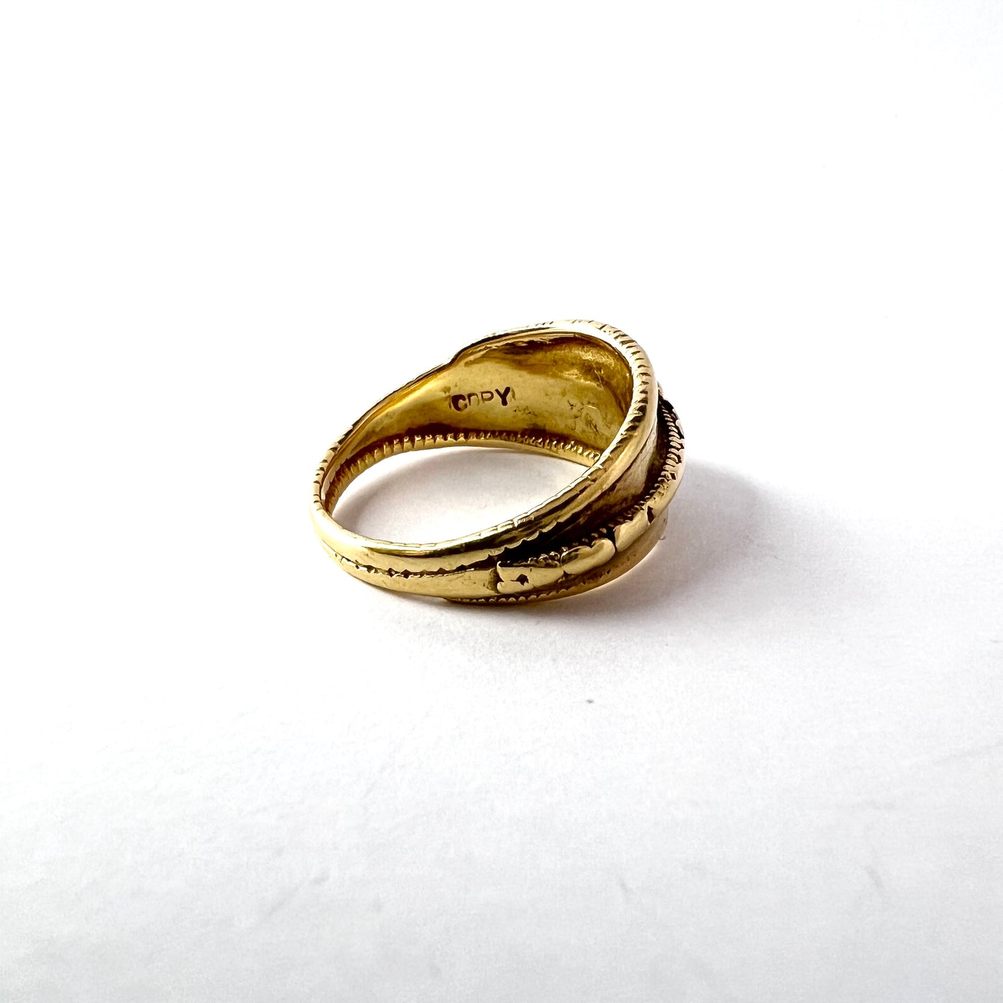 Bengt Hallberg, Sweden 1994. Vintage 18k Gold Viking Copy Unisex Ring