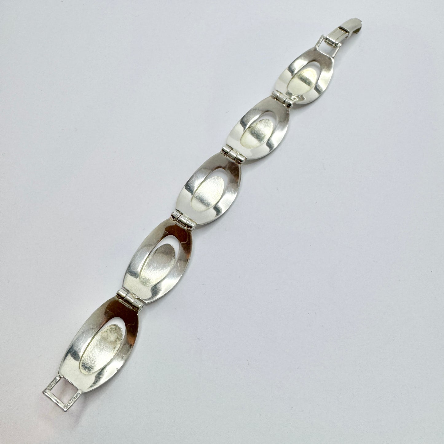 Vintage ca 1960 Solid Silver Bracelet.