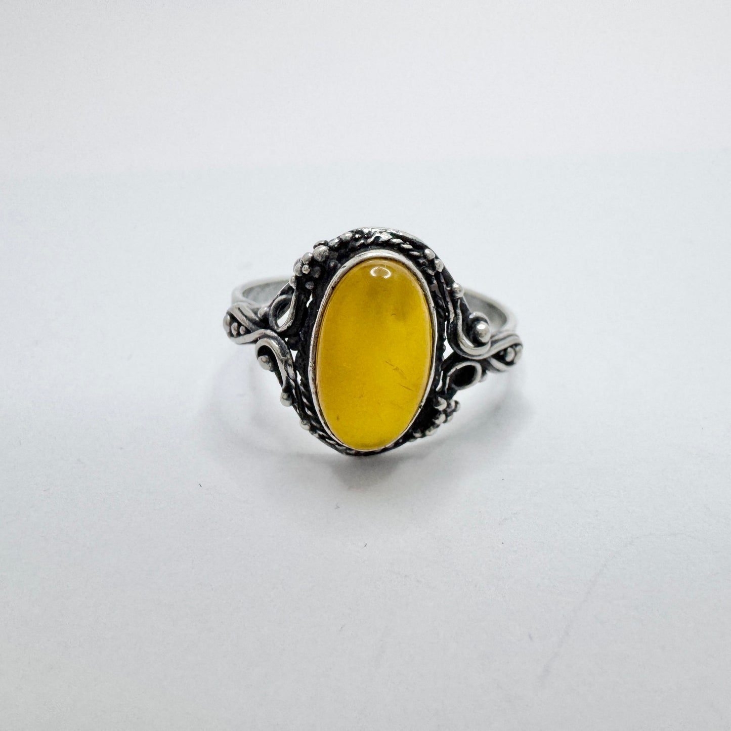 Gdansk, Poland. Vintage Solid Silver Amber Ring.