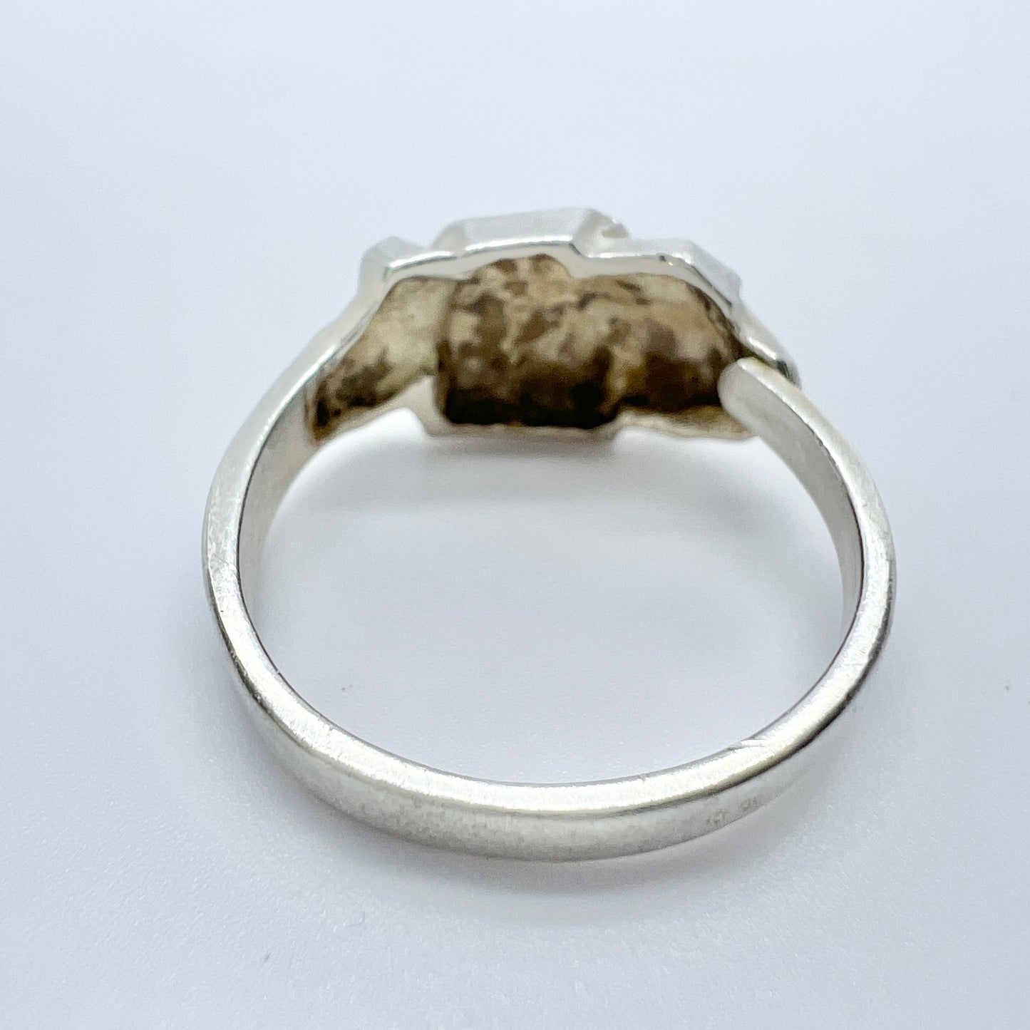 Matti J Hyvarinen, Finland 1974.. Vintage Modernist Sterling Silver Ring.