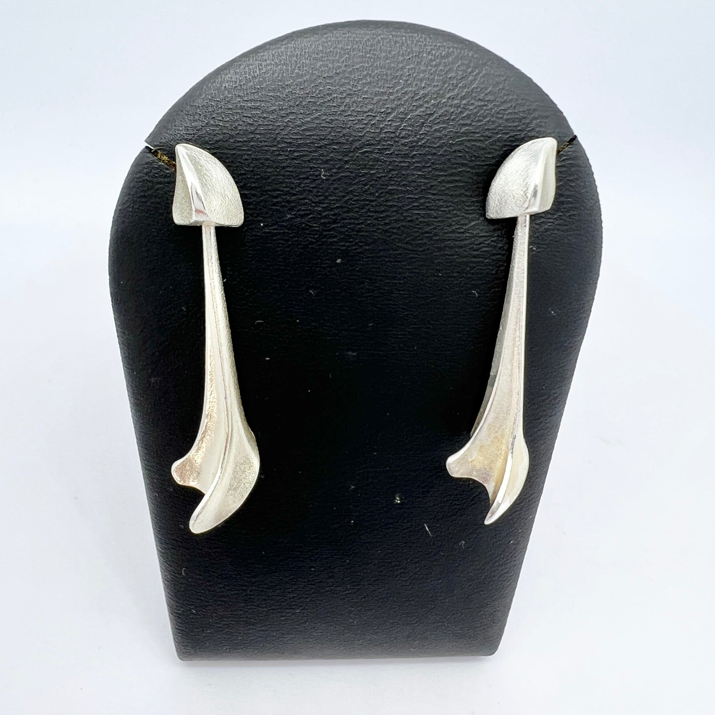 Zoltan Popovits for Lapponia, Finland. Vintage Sterling Silver Earrings. Design: Calliope