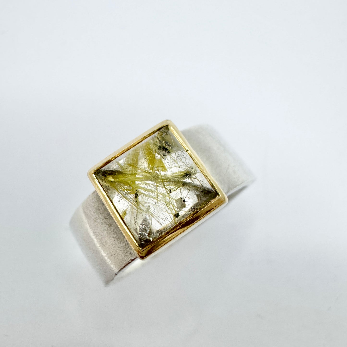 Sweden. Vintage Stering Silver 18k Gold Rutilated Quartz Ring.