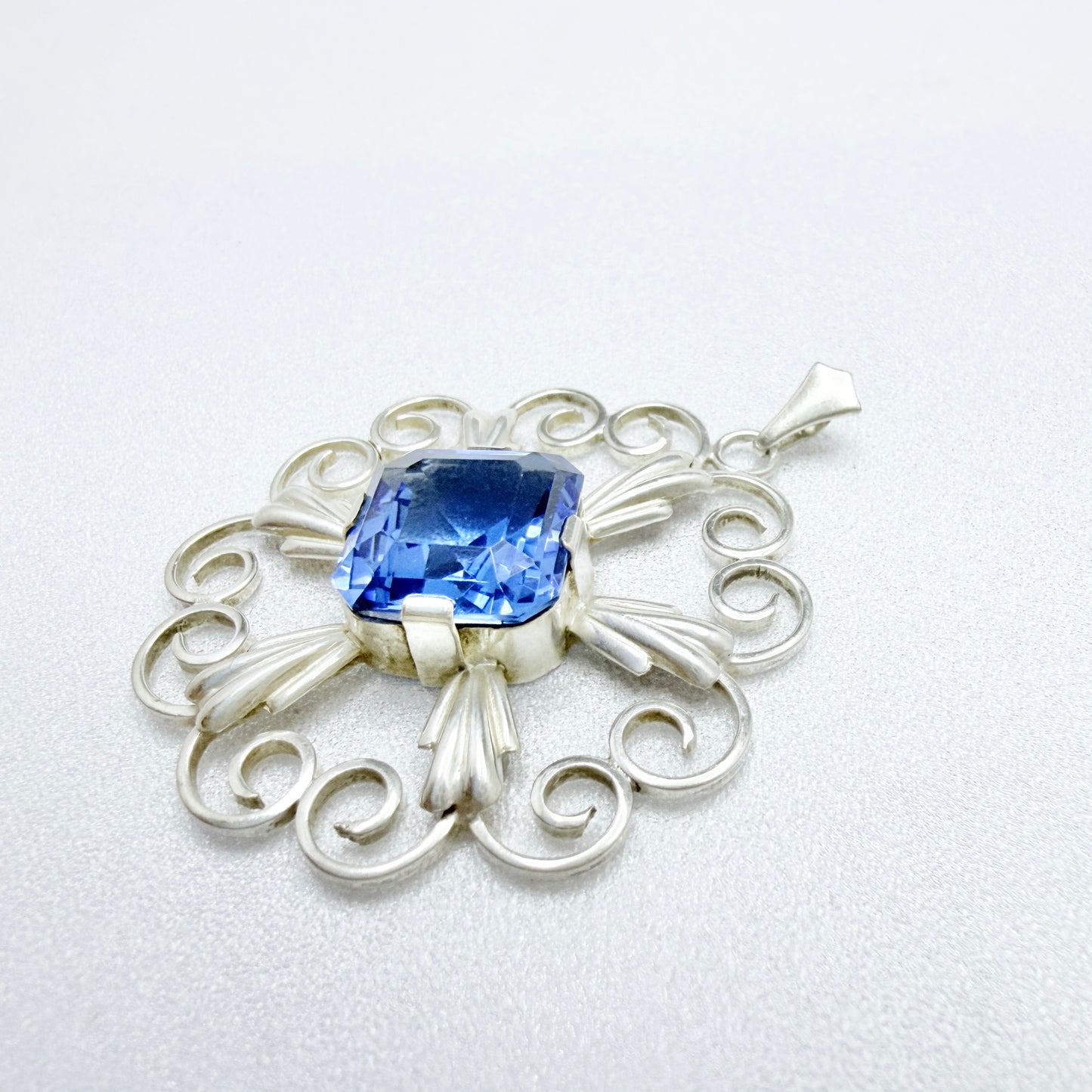 Alton, Sweden 1950s. Vintage Solid Silver Cobalt Blue Synthetic Spinel Pendant.