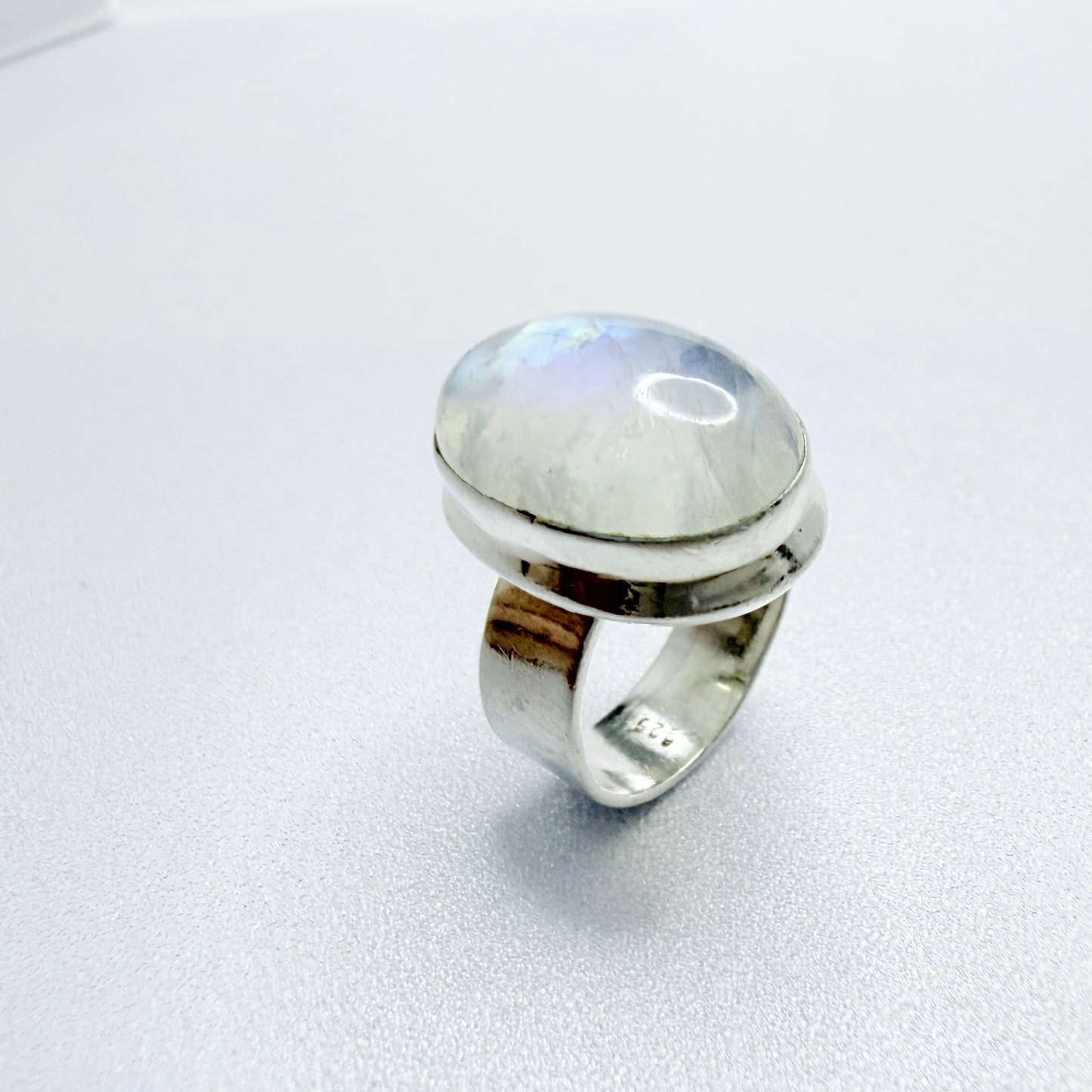 Vintage Sterling Silver Labradorite Ring.