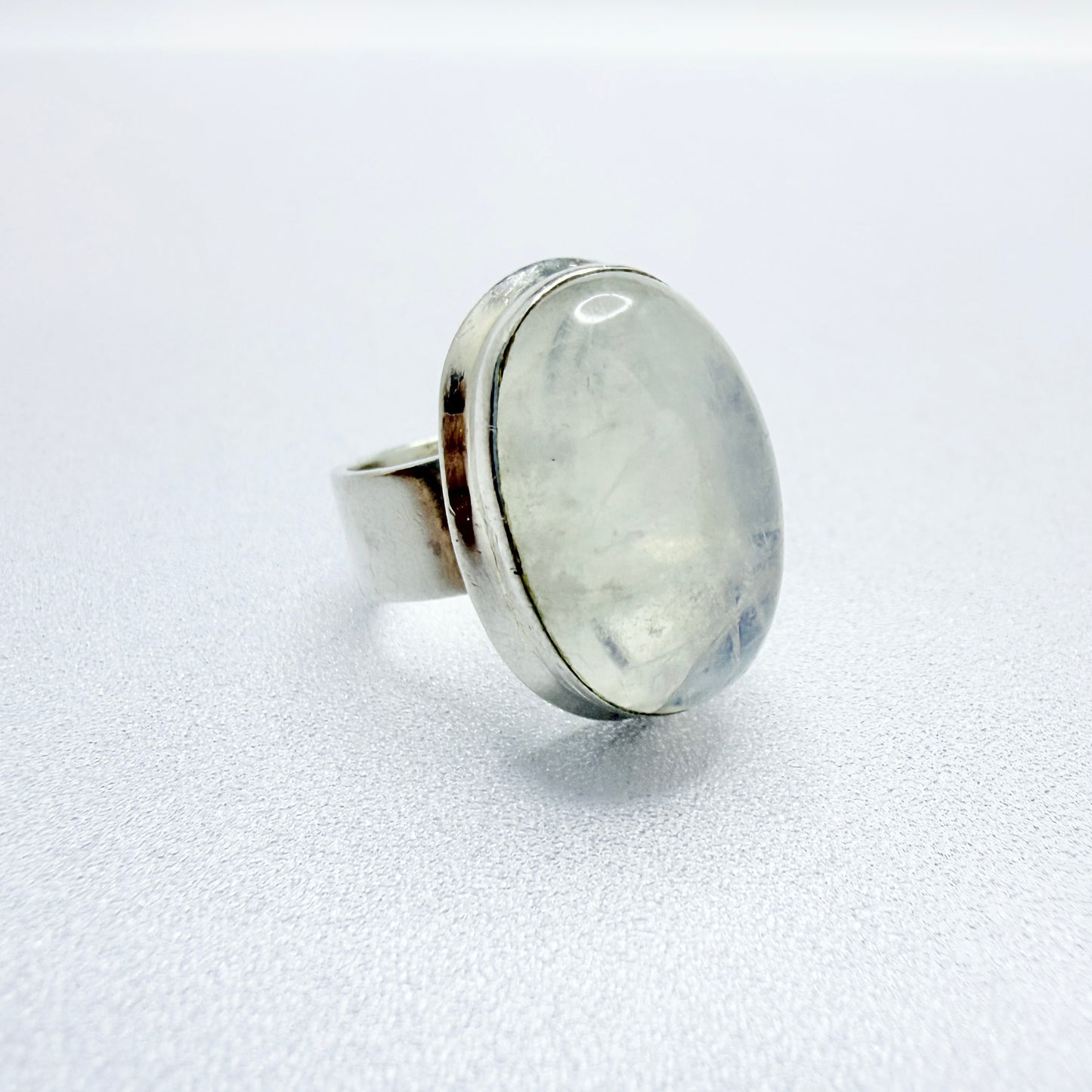 Vintage Sterling Silver Labradorite Ring.