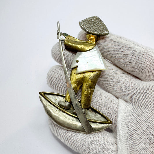 Fabrice, Paris. Large Vintage Costume Jewelry Brooch