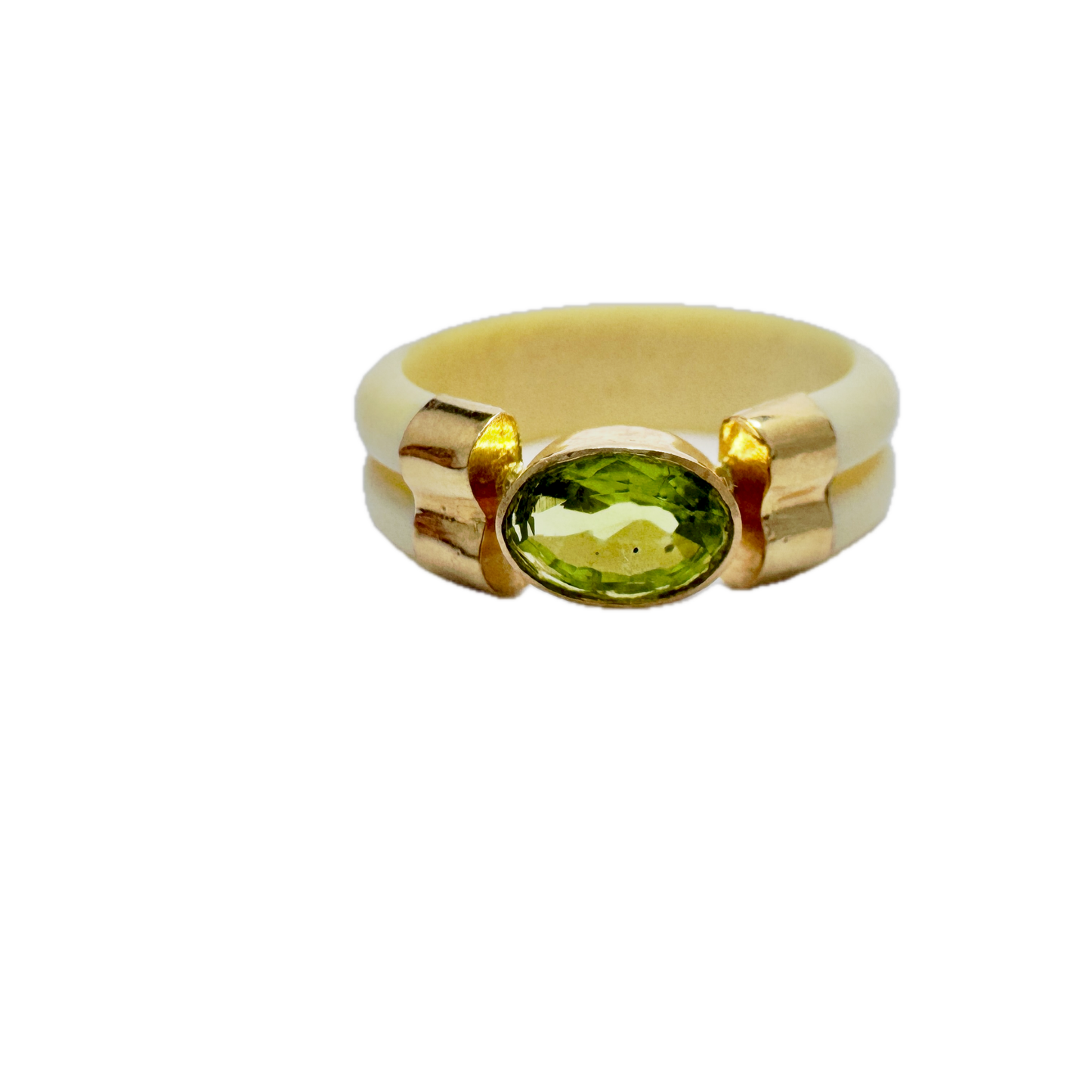 Vintage 14k Gold Peridot Ring.