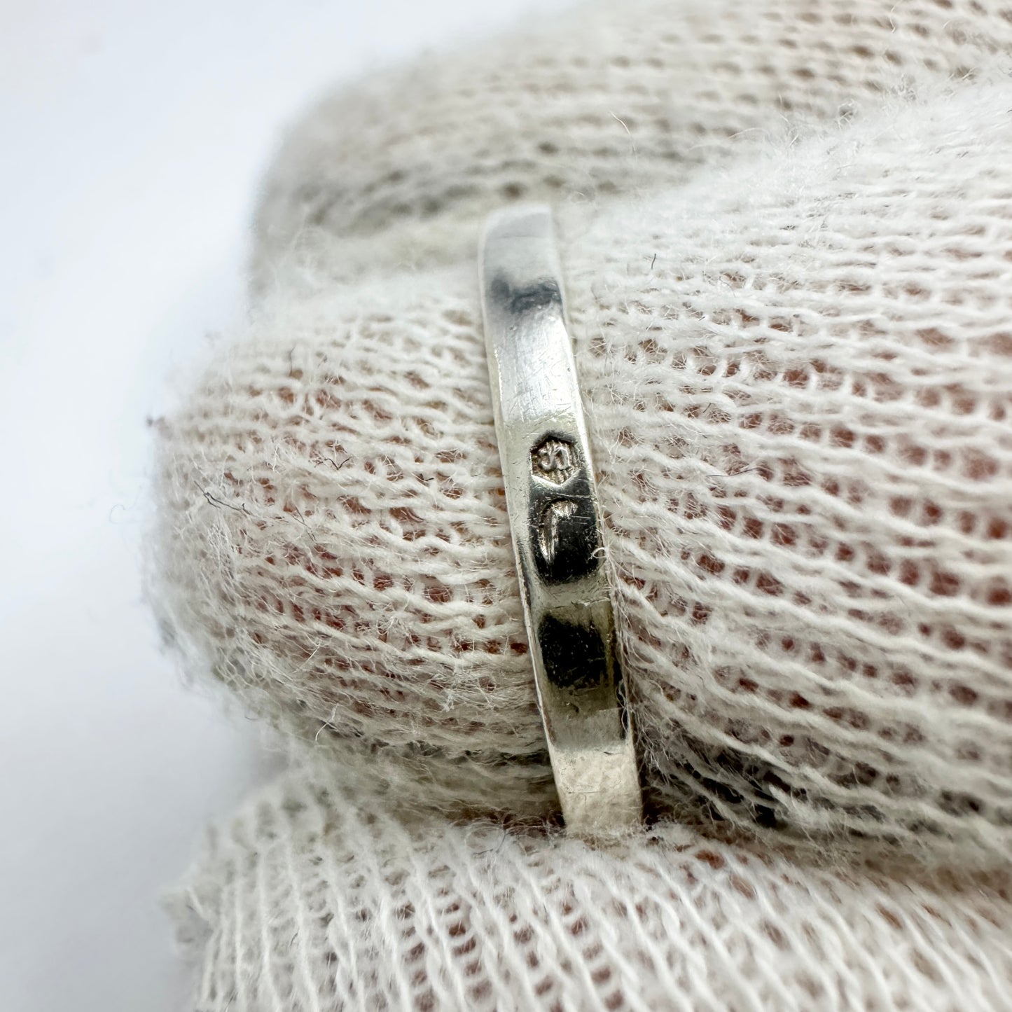 Vintage Art Deco Solid Silver Synthetic Spinel Ring.