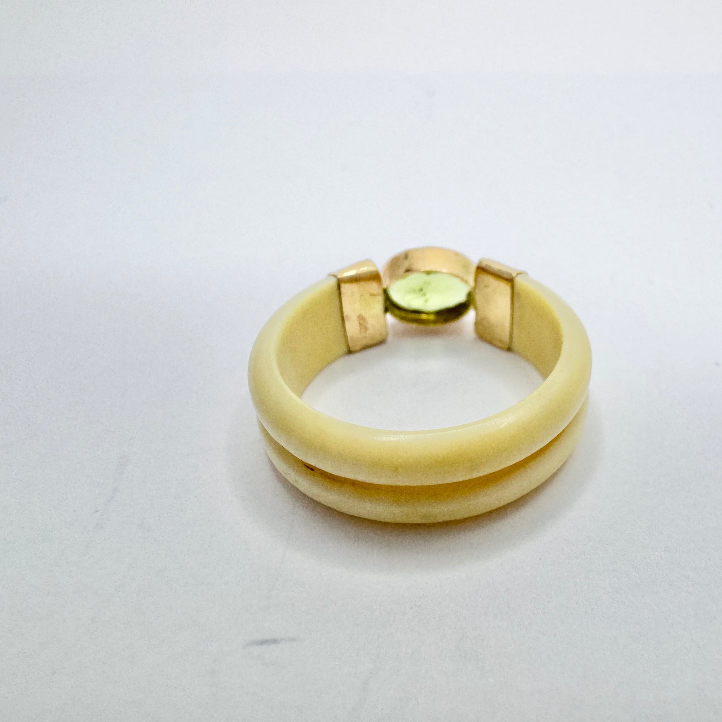 Vintage 14k Gold Peridot Ring.