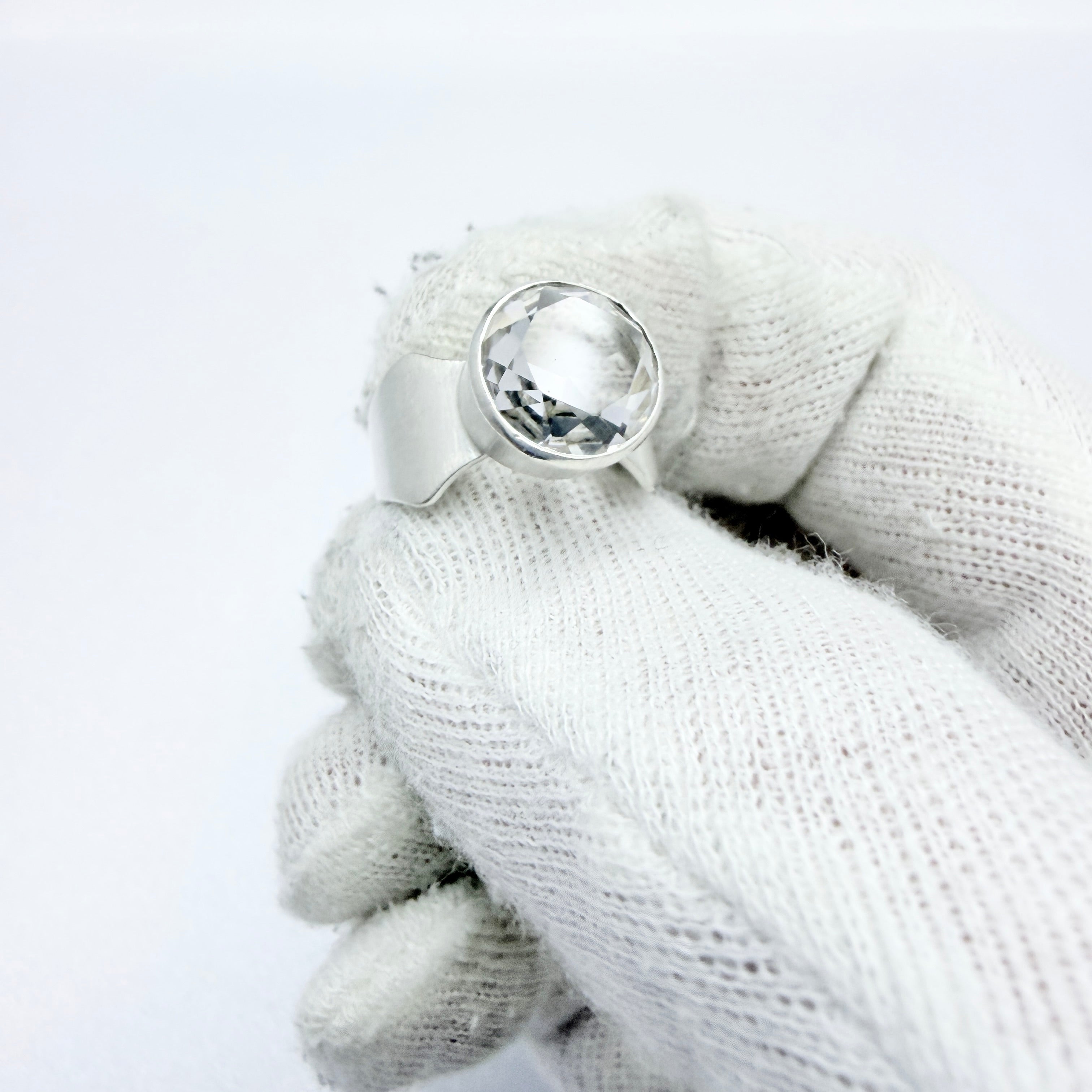 Vintage 835シルバー スリーストーンリング Vintage 1950-60s Solid Silver Rock Crystal Ring. – T Niklasson Gallery