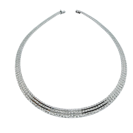Italy. Vintage Solid Silver necklace.