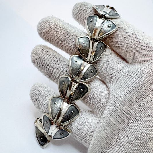 Victor Janson, Sweden year 1960. Vintage Mid-century Modern Sterling Silver Bracelet.