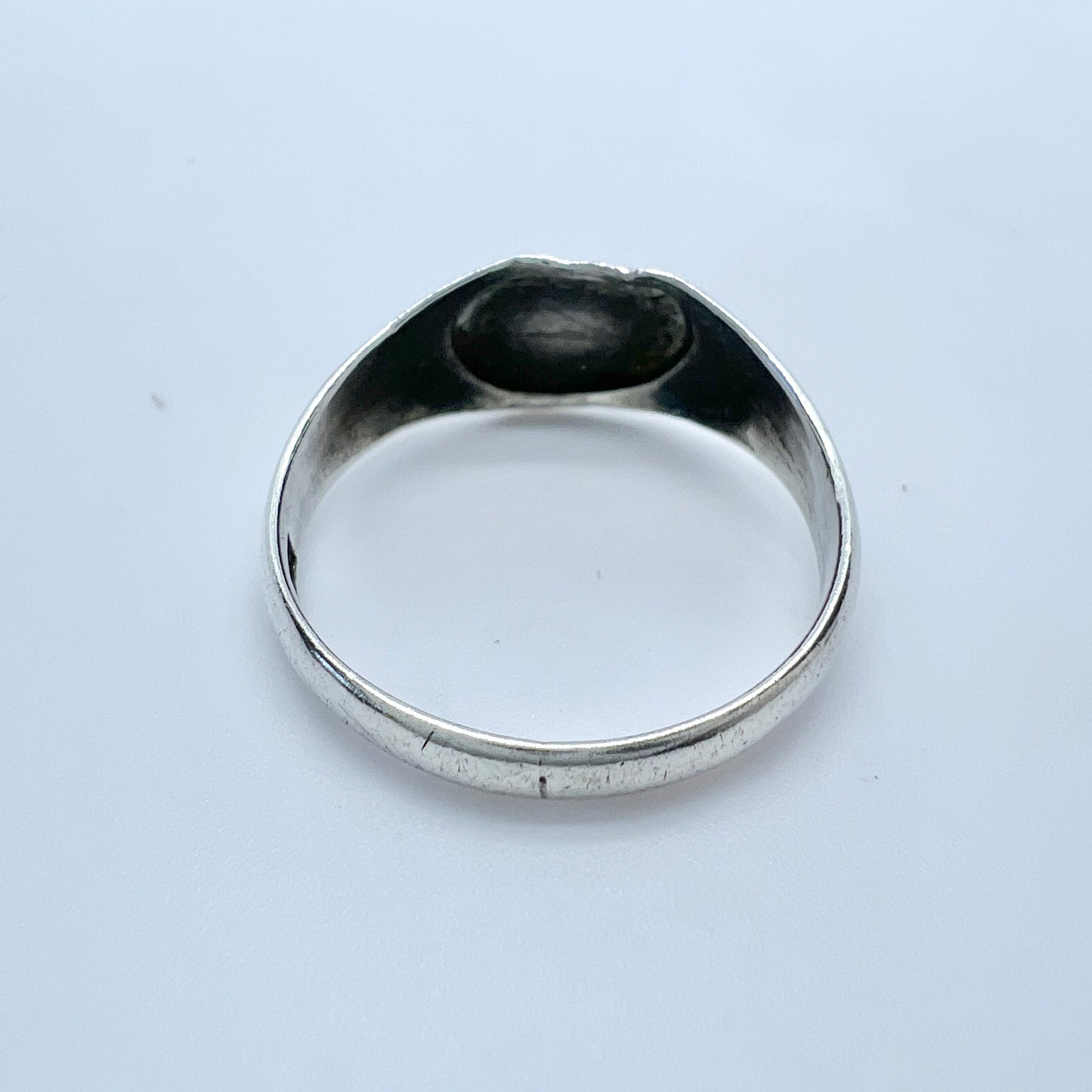 Bernhard Hertz, Sweden 1907. Antique Solid Silver Memory Ring.