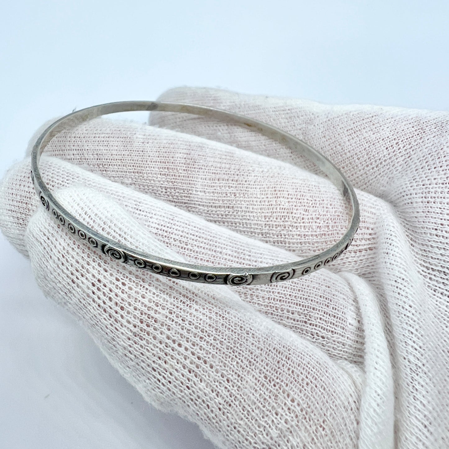 Rytosztuka Collective, Poland 1960-70s Vintage Solid Silver Bangle Bracelet.