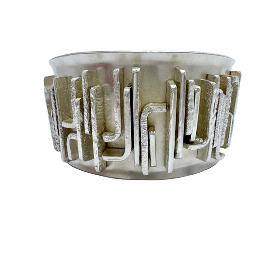 Claes E Giertta, Sweden 1966. Bold Vintage Modernist Sterling Silver Cuff Bracelet.