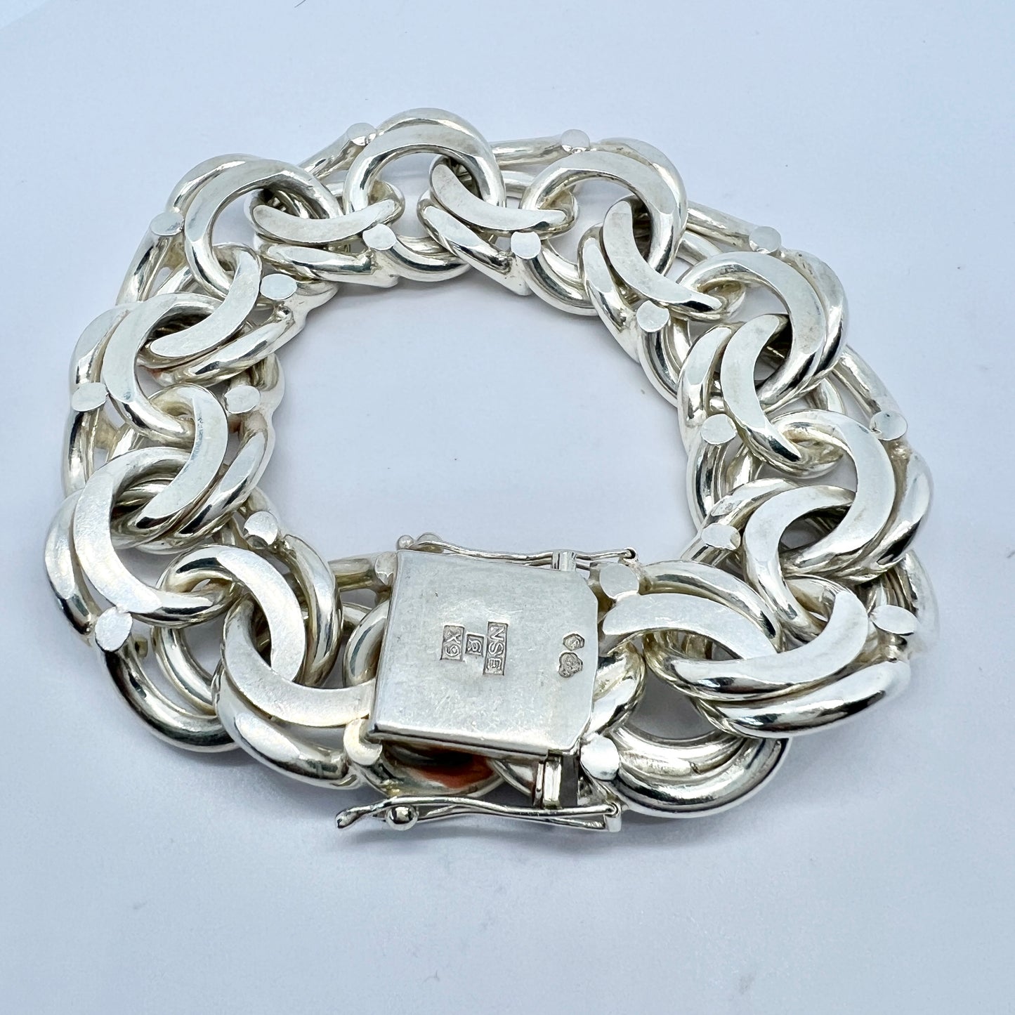 Nils-Eric Södermark, Sweden 1972. Vintage Chunky 4.0oz Sterling Silver Bismarck Bracelet.