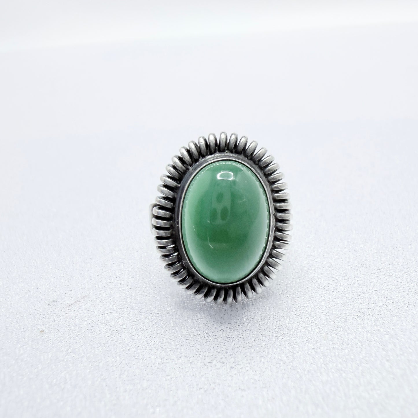 Vintage c 1950. Solid Silver Chrysoprase Ring.