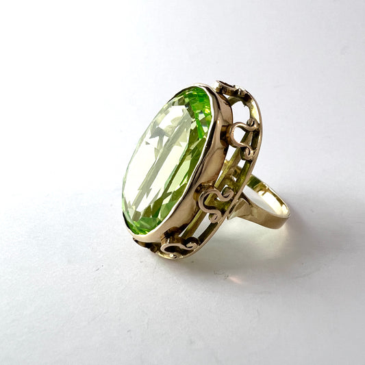 Warzaw, Poland 1960-70s. Bold 14k Gold Uranium Glass Ring.