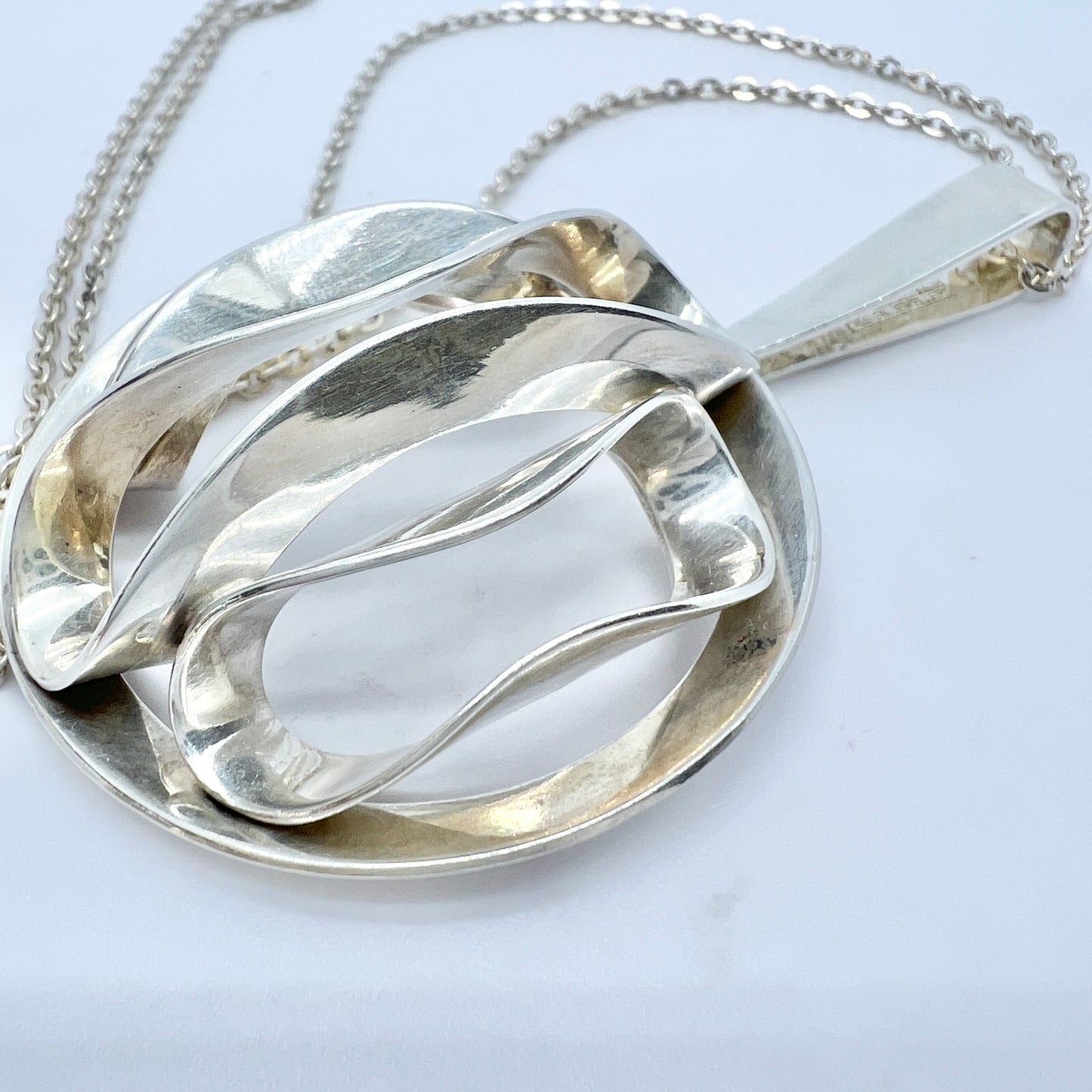 Erik Granit, Finland 1972. Large Vintage Sterling Silver Pendant Necklace.