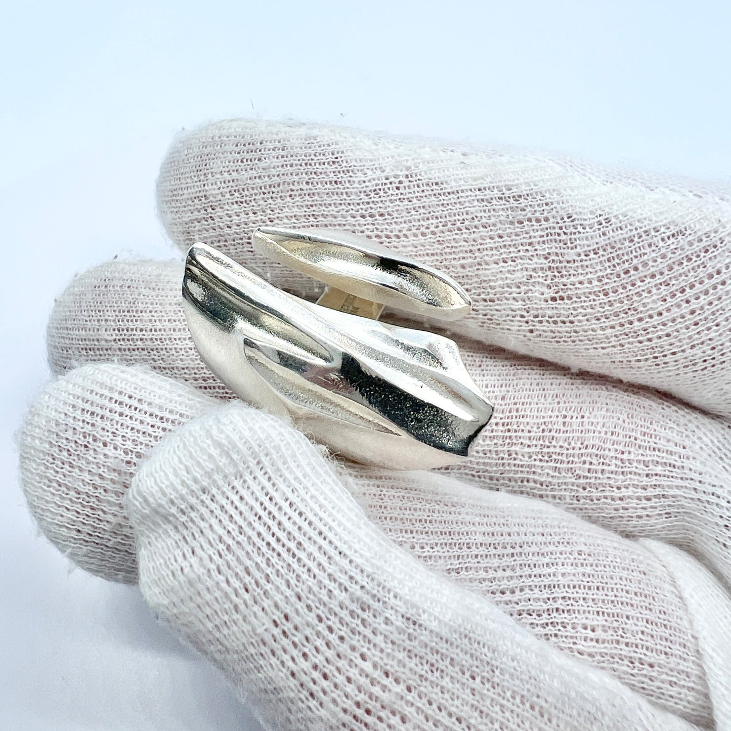 Bjorn Weckstrom for Lapponia, Finland 1982 Bold Sterling Silver Ring. Design: Erosion