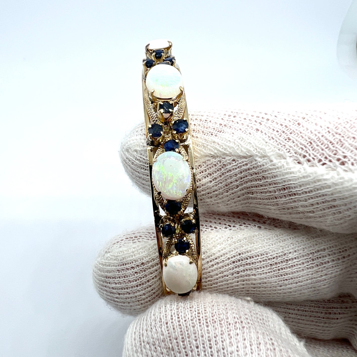 Vintage Mid-century 18k Gold Opal Sapphire Bracelet.