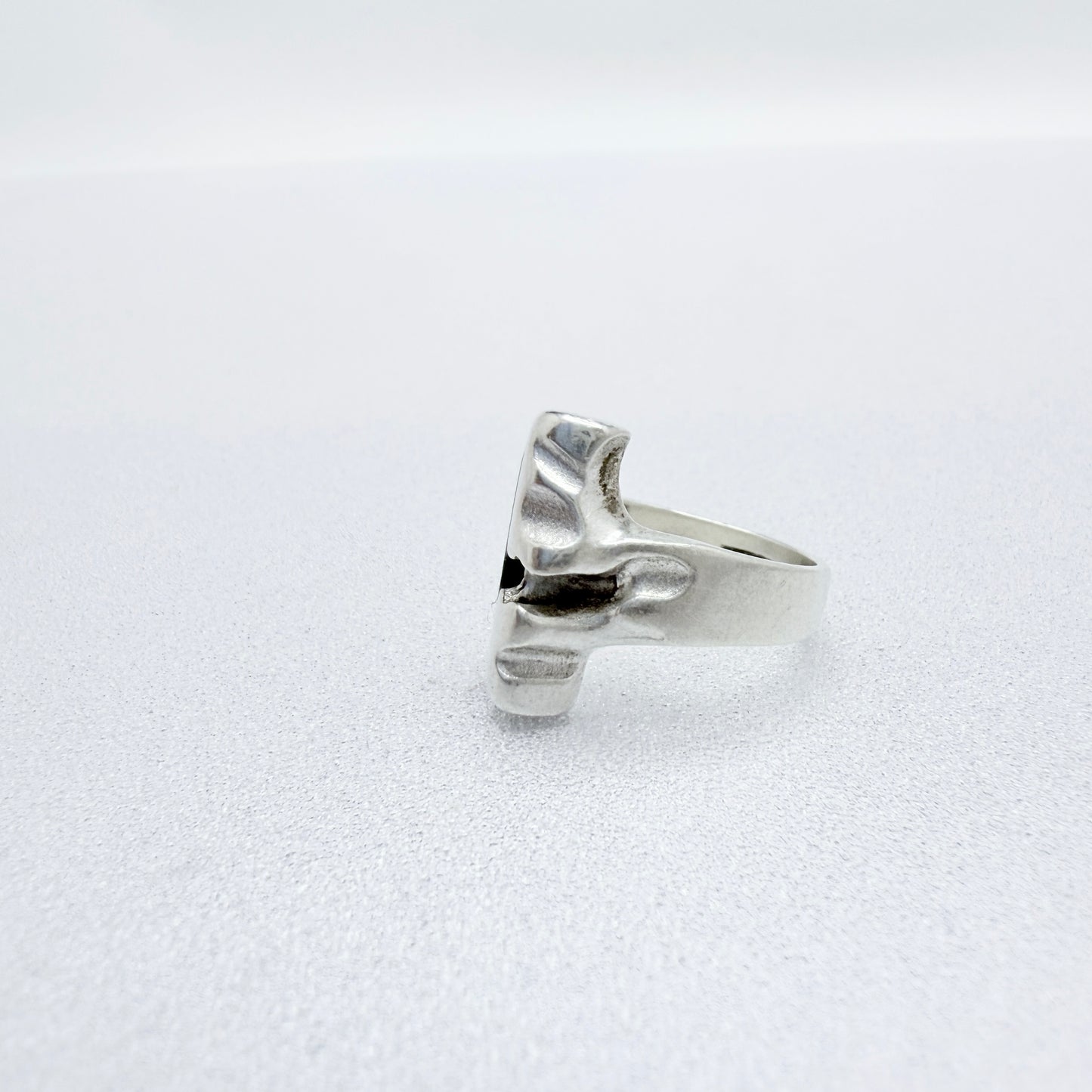 Zoltan Popovits for Lapponia, Finland 1980s. Vintage Sterling Silver Ebony Ring.