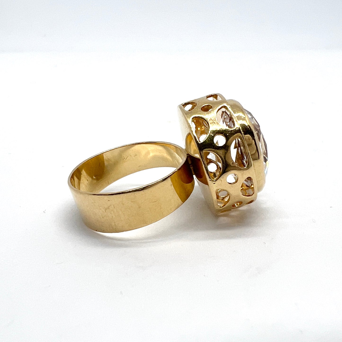 Hedberg, Sweden 1972 Vintage Modernist 18k Gold Rock Crystal Ring.