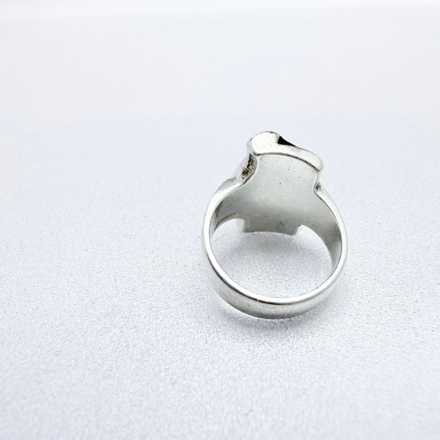 Zoltan Popovits for Lapponia, Finland 1980s. Vintage Sterling Silver Ebony Ring.