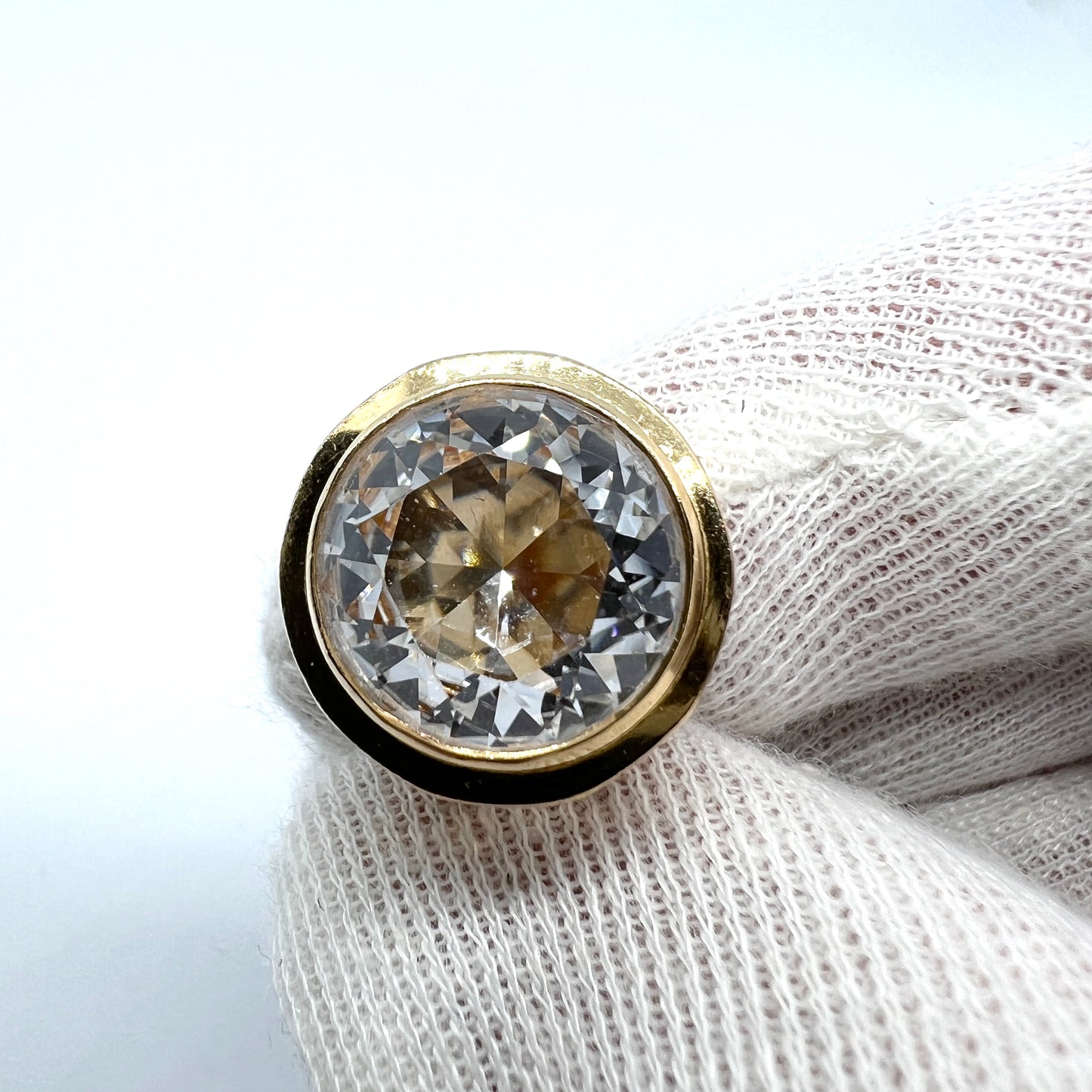 Hedberg, Sweden 1972 Vintage Modernist 18k Gold Rock Crystal Ring.