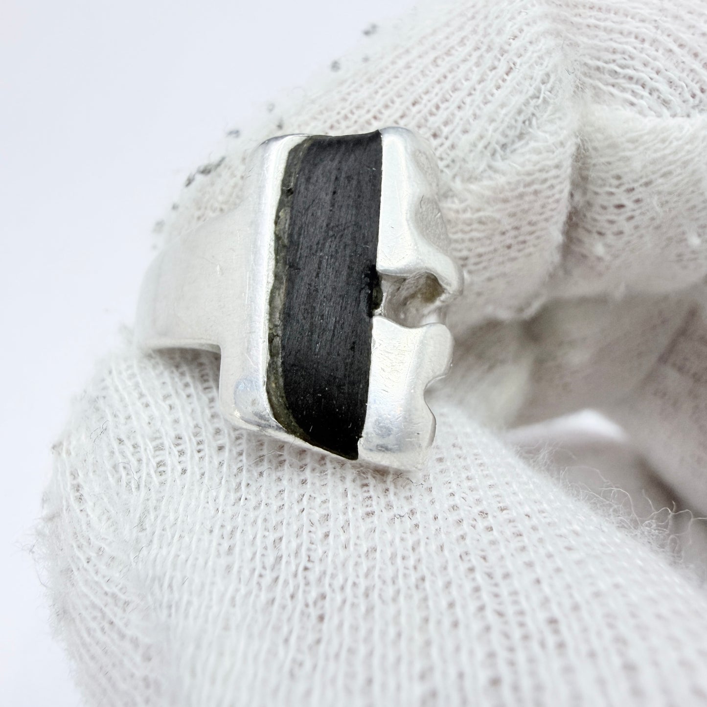 Zoltan Popovits for Lapponia, Finland 1980s. Vintage Sterling Silver Ebony Ring.