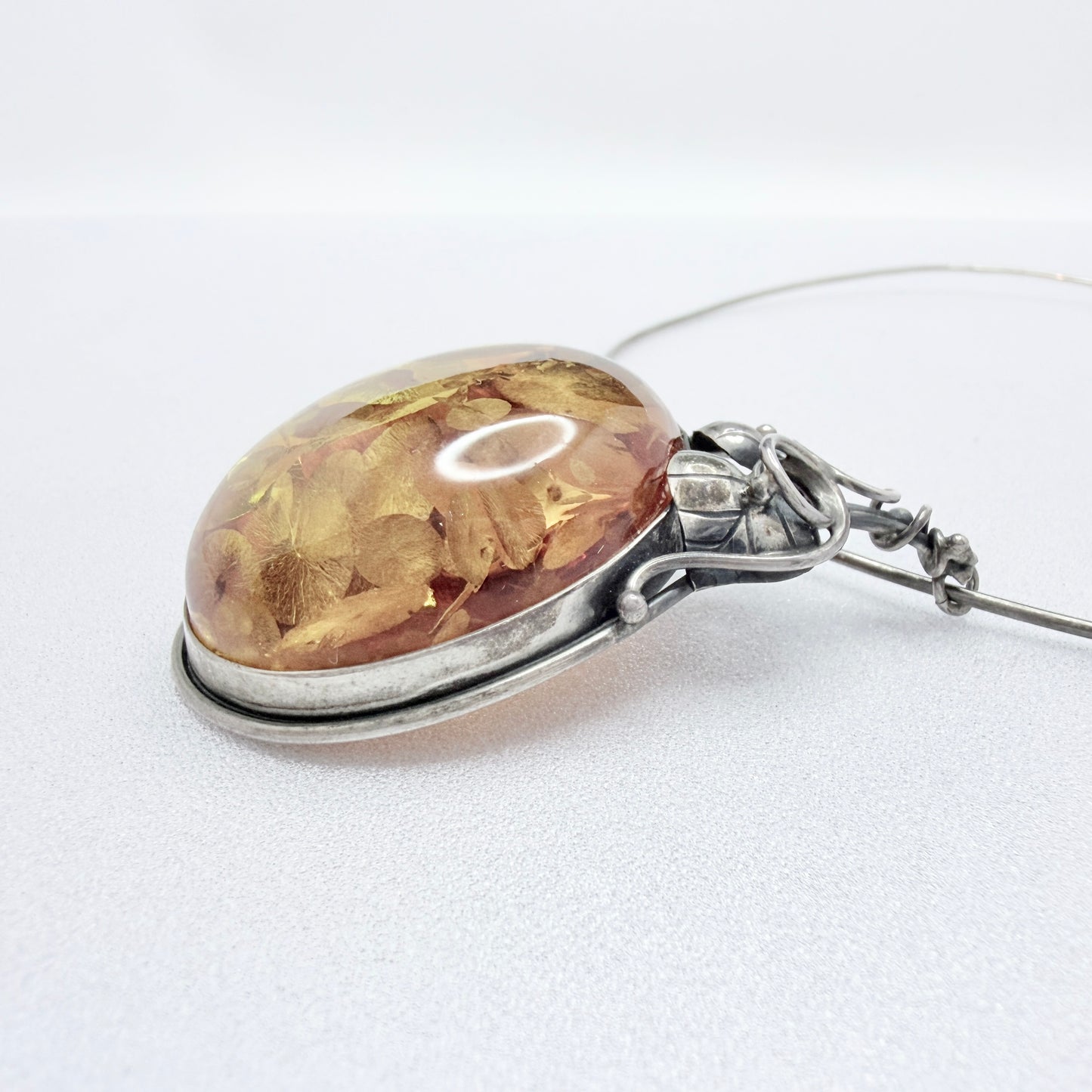 Bold Vintage Sterling Silver Amber Pendant Necklace.