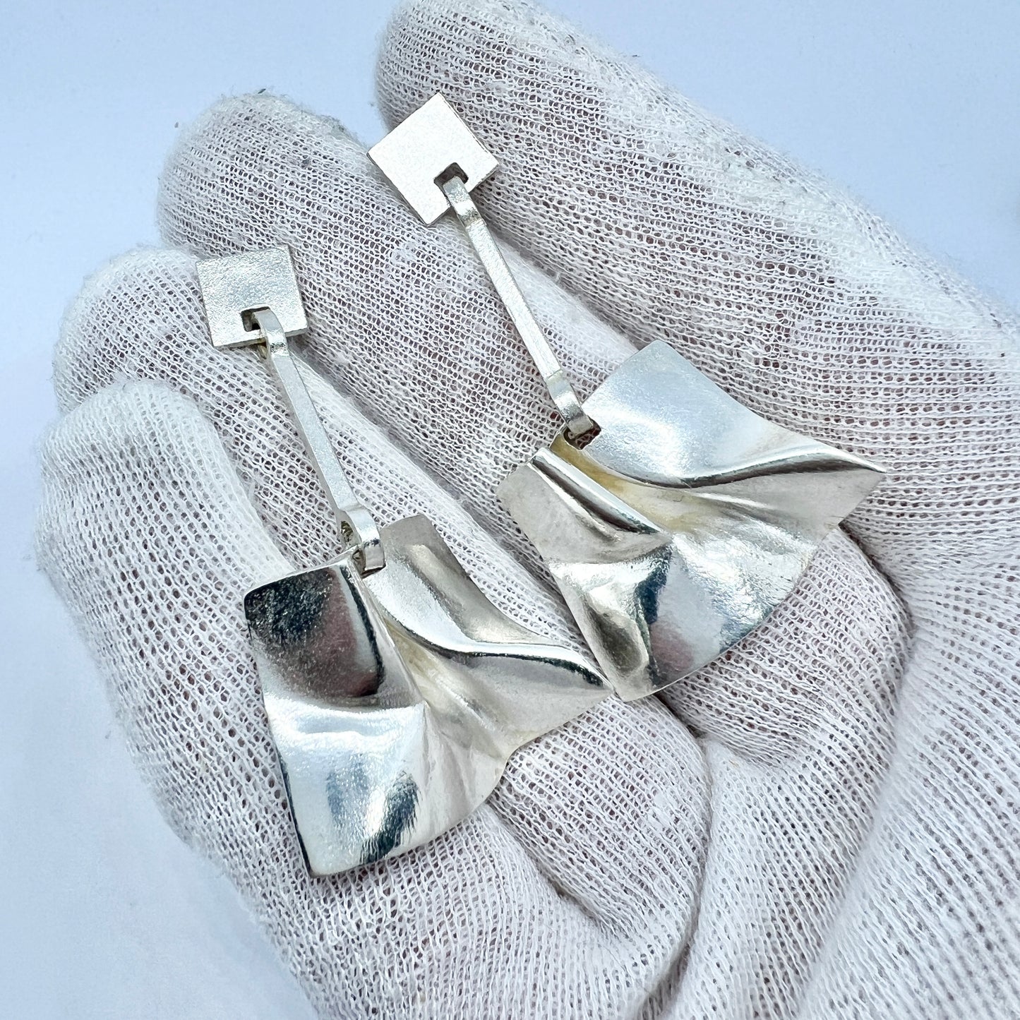 Björn Weckström for Lapponia, Finland 1971. Vintage Sterling Silver Earrings. Design: Galactic wind.