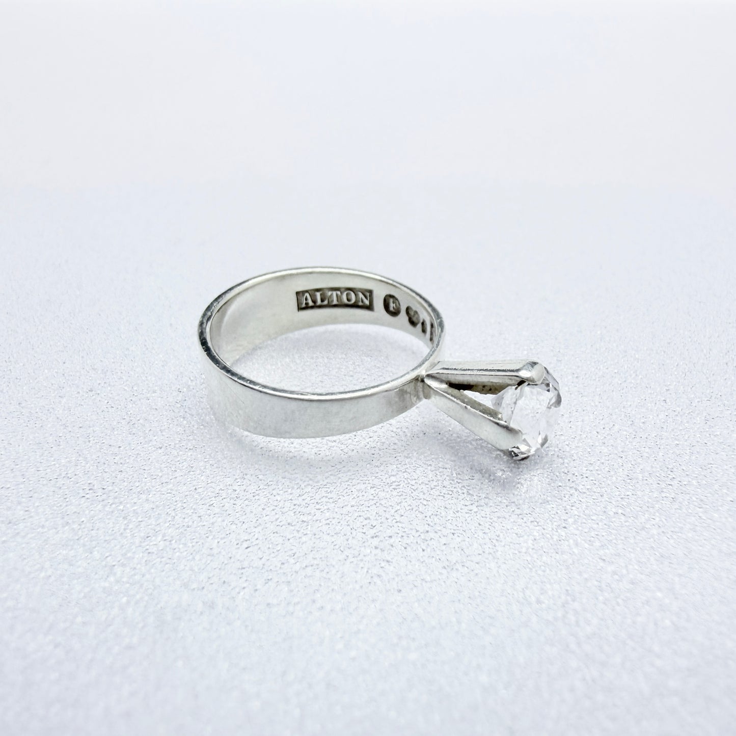 Alton, Sweden 1968. Vintage Sterling Silver Synthetic Spinel Ring.