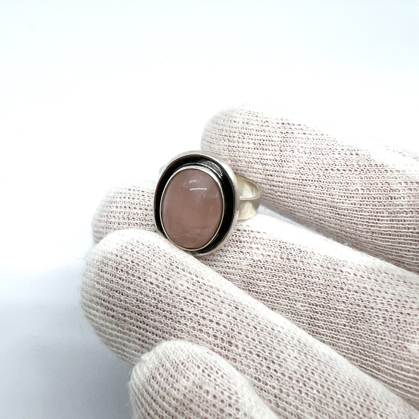 Martti Viikinniemi, Finland 1966. Vintage Solid Silver Rose Quartz Ring.