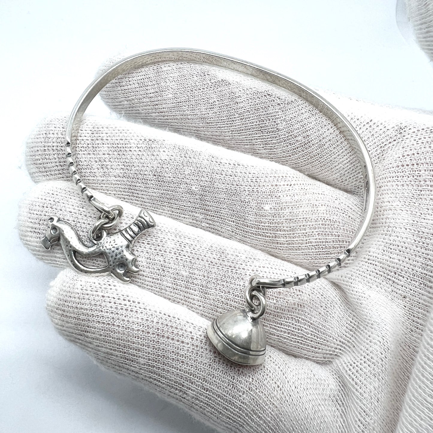 Kalevala Koru, Finland 1989. Vintage Sterling Silver Charm Bracelet.