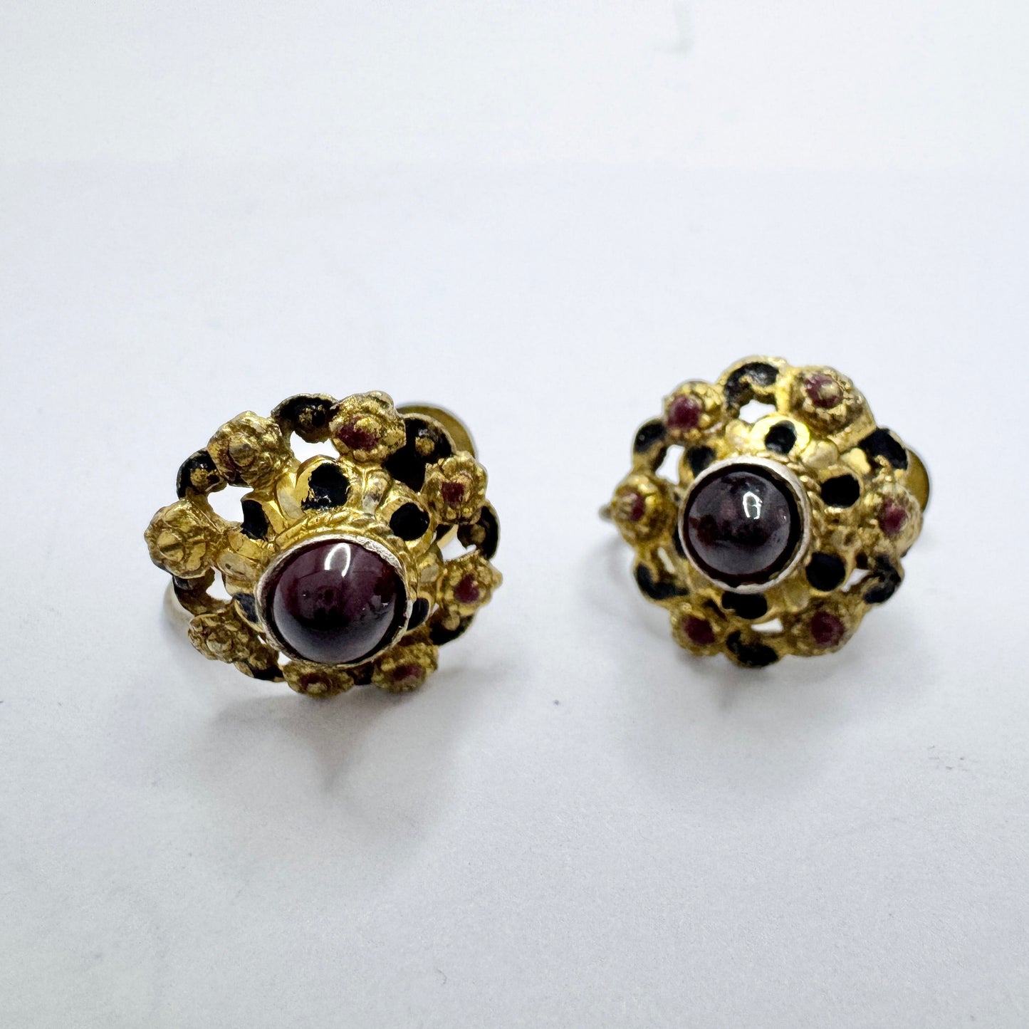 Vintage 1930-40s. Gilt Solid Silver Garnet Enamel Earrings.