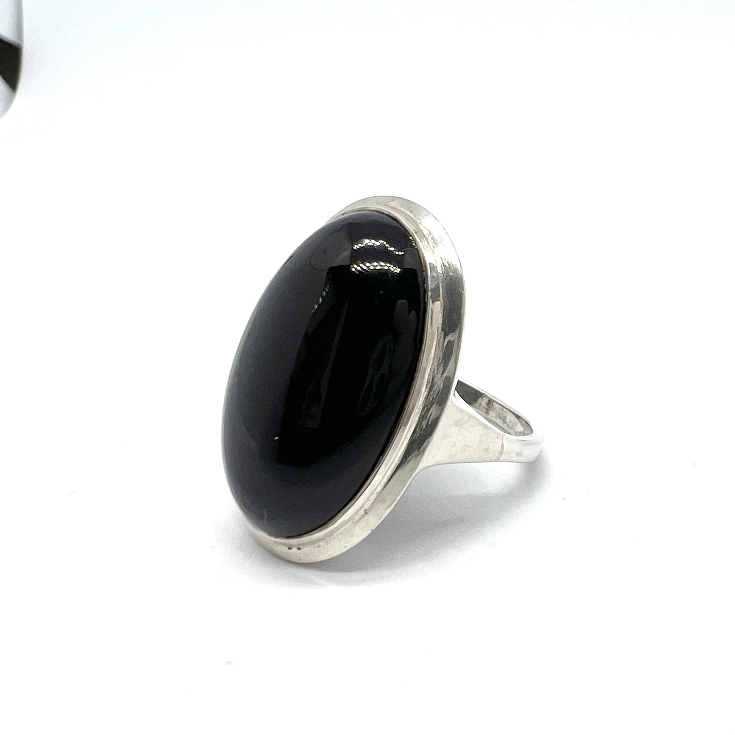 Sweden c 1960s. Vintage 835 Silver Onyx Ring.