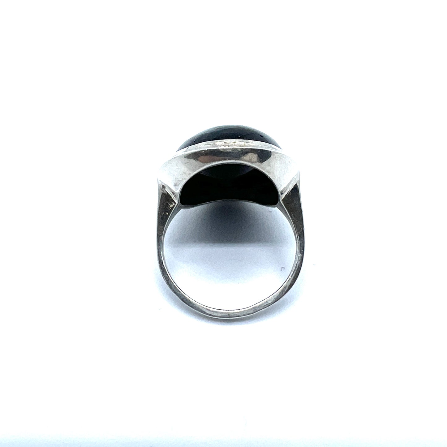 Sweden c 1960s. Vintage 835 Silver Onyx Ring.