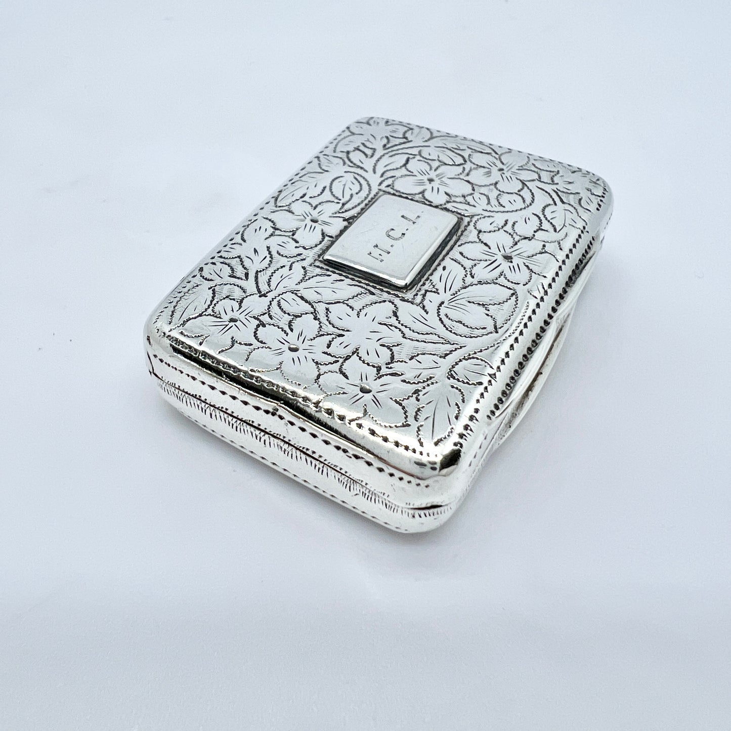 Thomas Shaw, Birmingham 1839. Antique Sterling Silver Vinaigrette Box.