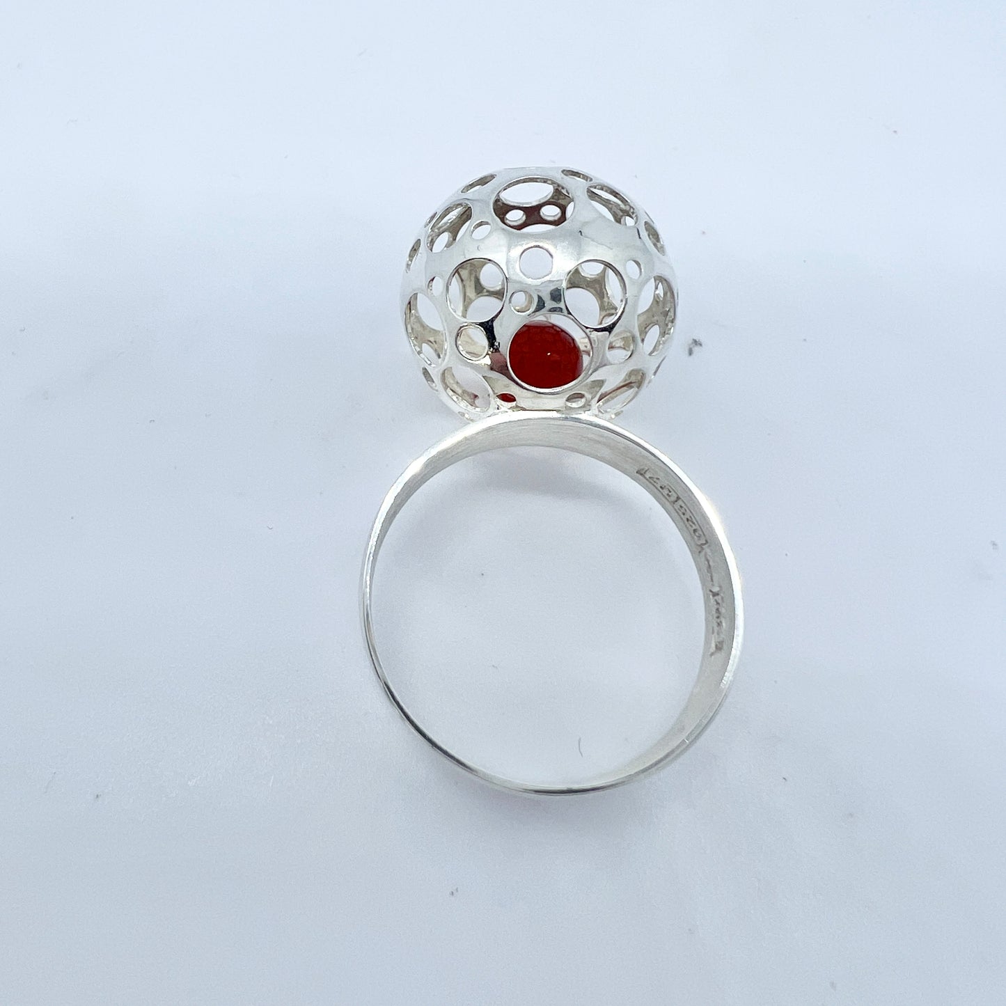 Liisa Vitali for N Westerback, Finland 1973 Vintage Sterling Silver Trapped Carnelian Sphere Ring