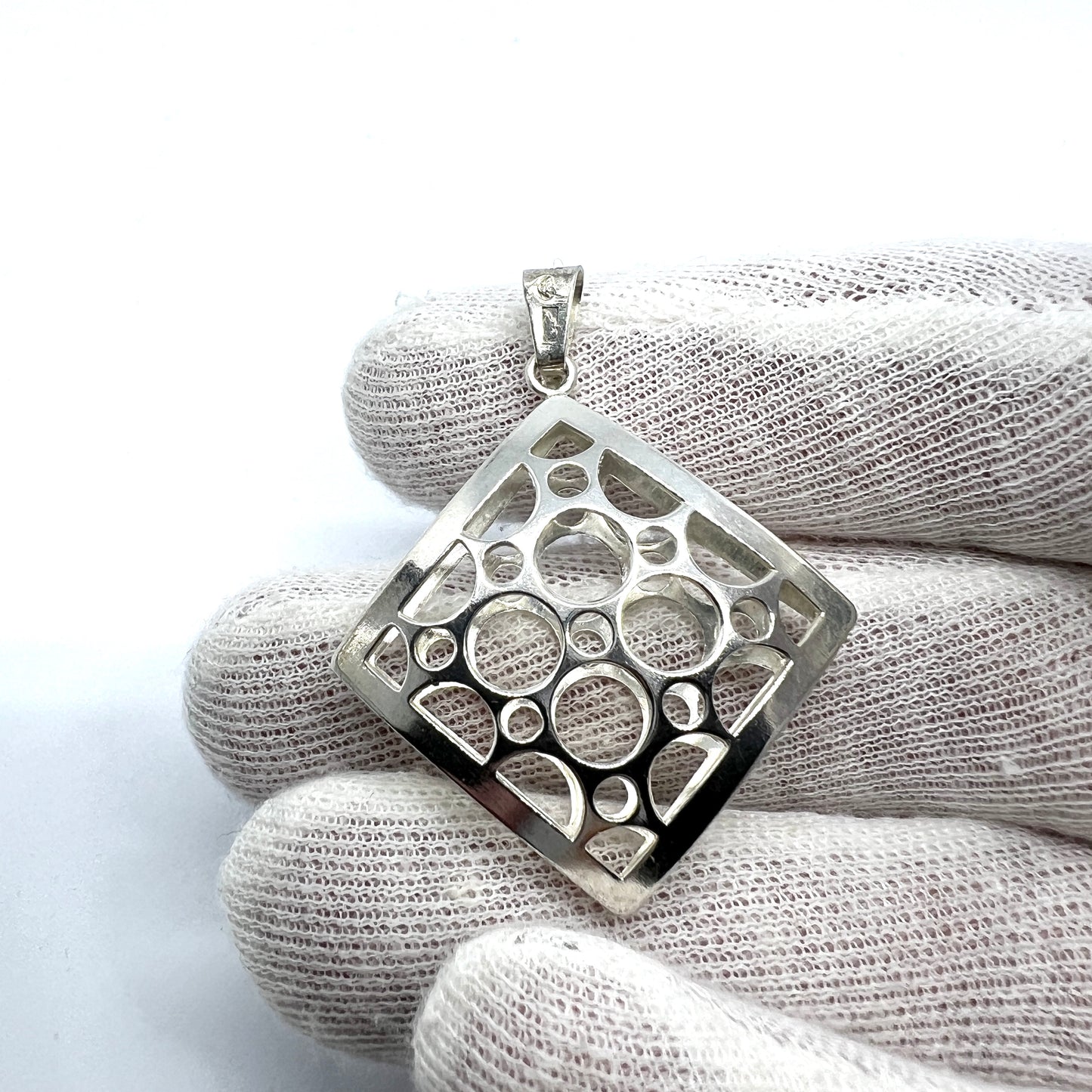 Salovaara, Finland. Vintage Sterling Silver Pendant.