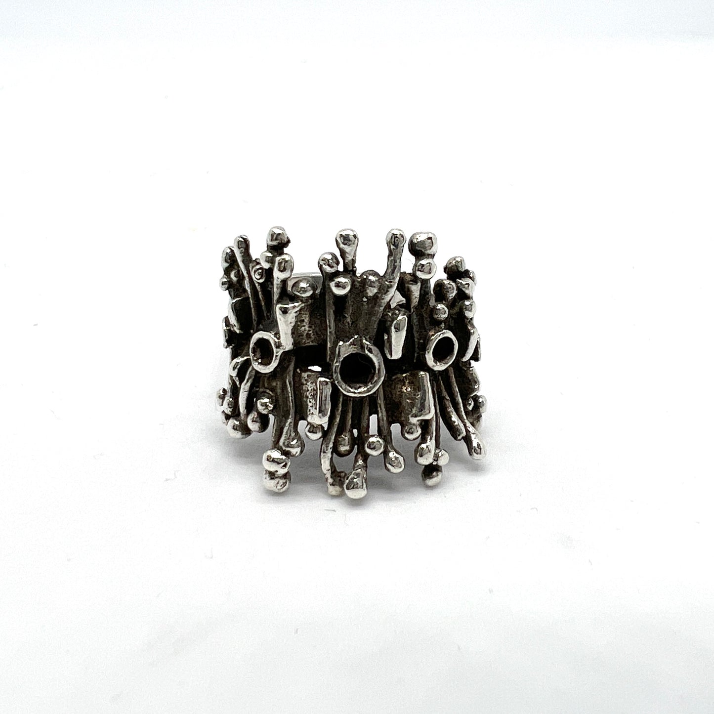 Martti Viikinniemi Finland 1969. Vintage Modernist Solid Silver Ring.