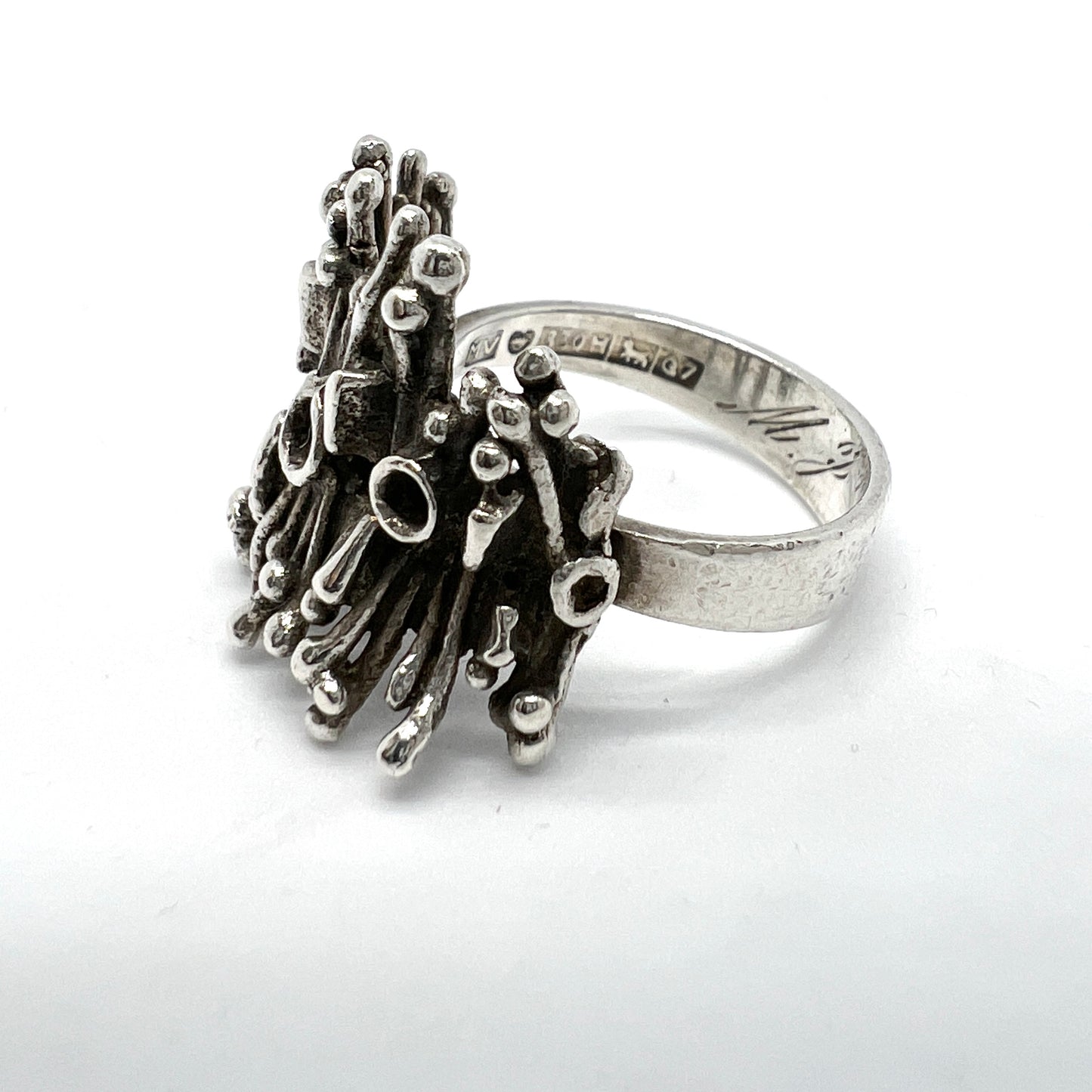 Martti Viikinniemi Finland 1969. Vintage Modernist Solid Silver Ring.