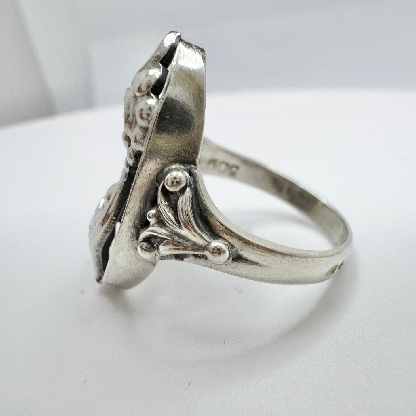 RR, Denmark ca 1940s. Vintage Solid Silver Ring