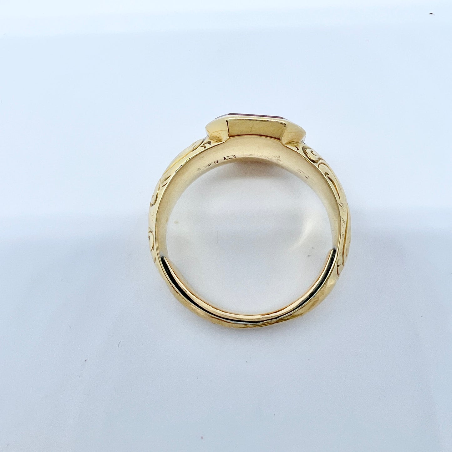 Sweden year 1860. Antique Victorian 18k Gold Carnelian Signet Ring.