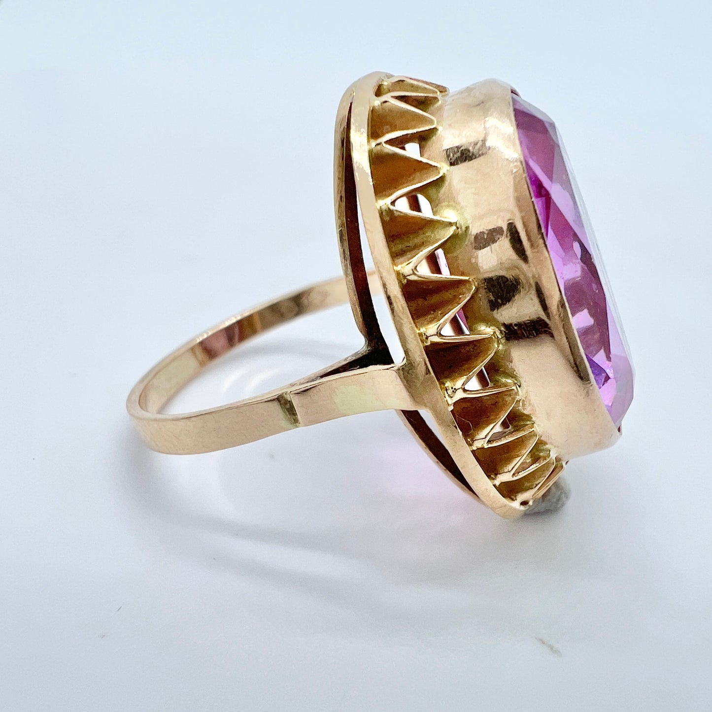 Krakow, Poland 1960-70s. Bold Vintage 14k Gold Synthetic Pink Sapphire Ring.